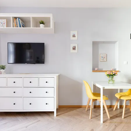 Anta Plac Na Groblach *